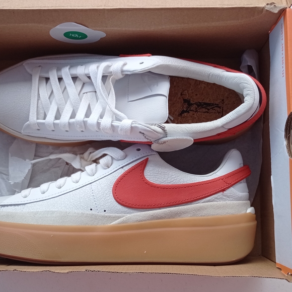 Nike Men's Shoes White - Picture 2 of 7